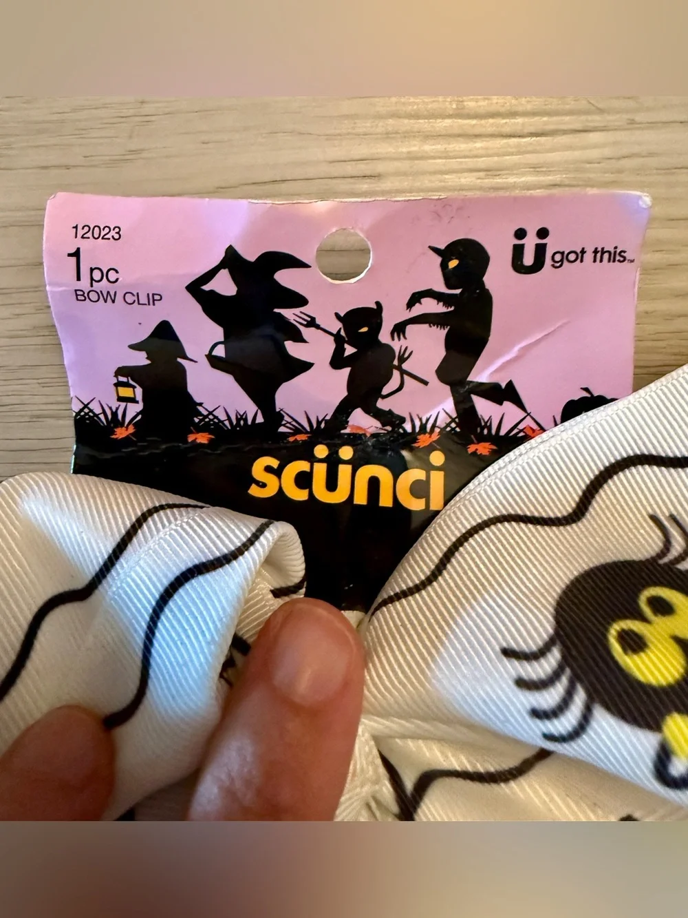 New Scunci Halloween Hair Bow Alligator Clip White Black Halloween Spider Print